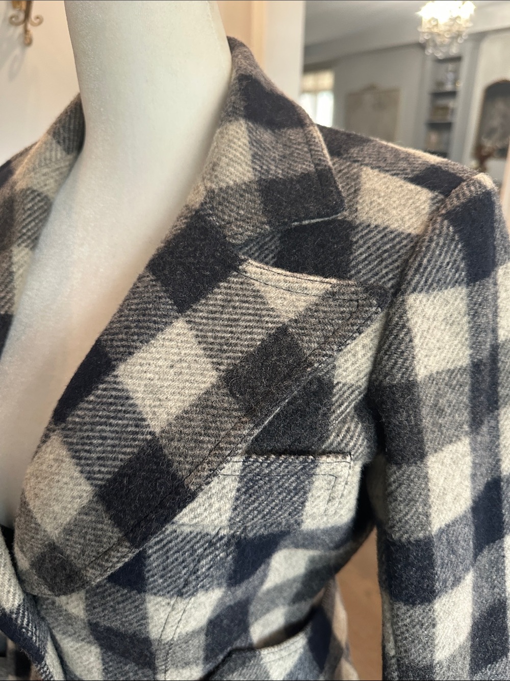 Smythe equestrian Cream and Navy Plaid Wool-Blend Blazer - Picture 6 of 13